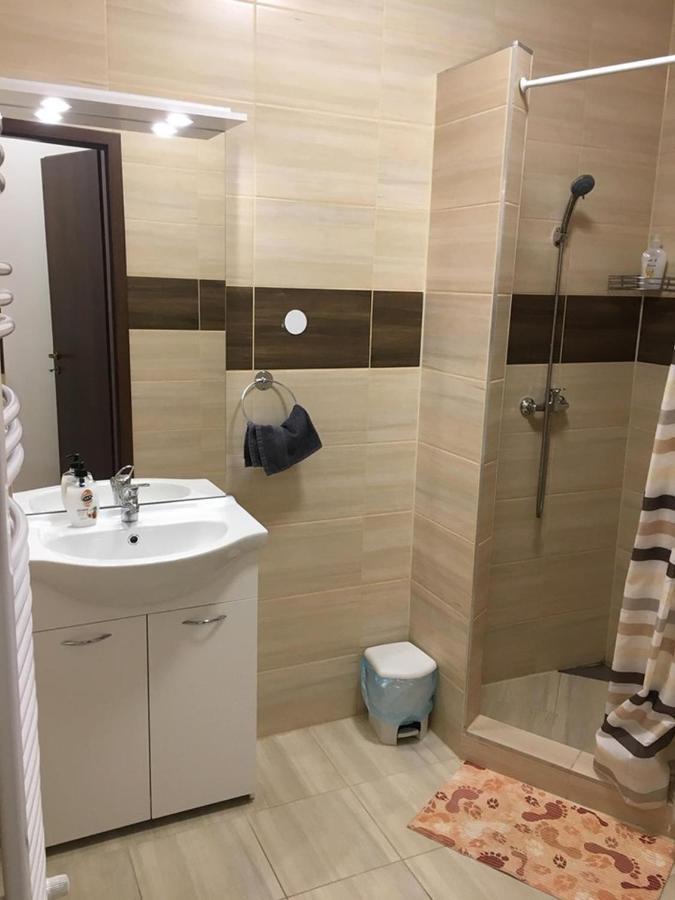 Aranykorona Apartmanhaz Miskolc Ngoại thất bức ảnh