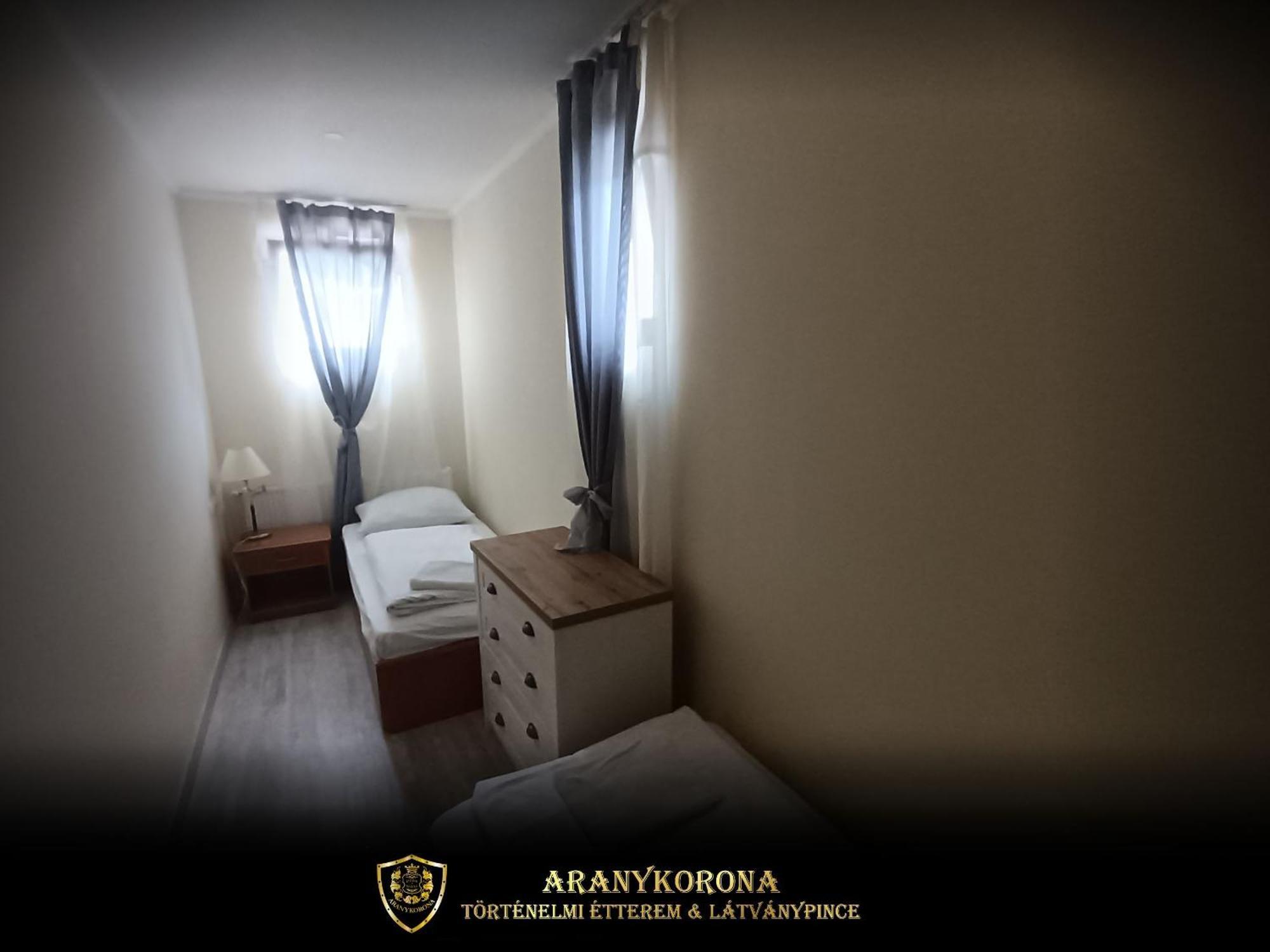 Aranykorona Apartmanhaz Miskolc Ngoại thất bức ảnh