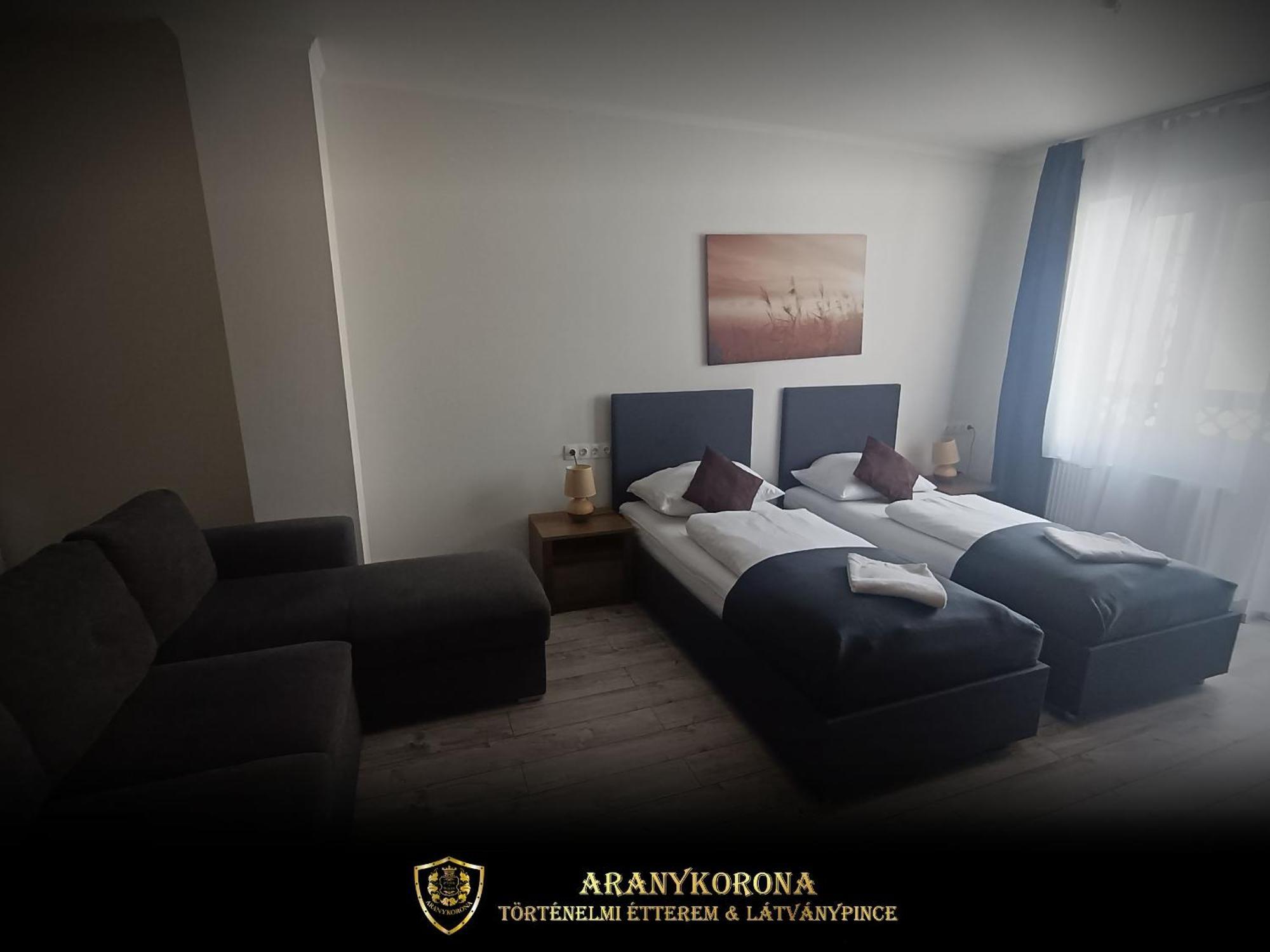Aranykorona Apartmanhaz Miskolc Ngoại thất bức ảnh
